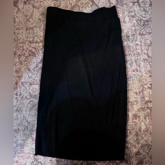 Abercrombie & Fitch Dresses & Skirts - Abercrombie and Fitch Sweater Skirt 🖤
